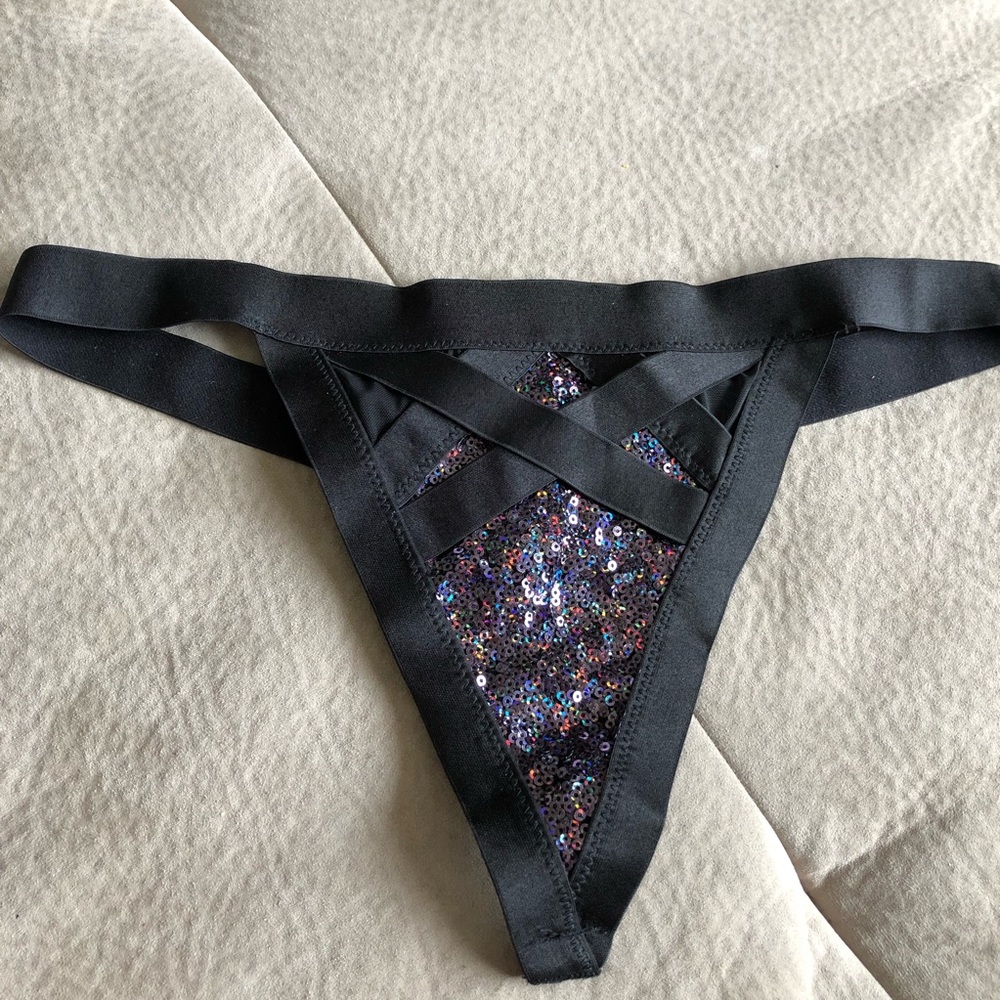 NWT! Victoria’s Secret Very Sexy sequin thong Med
